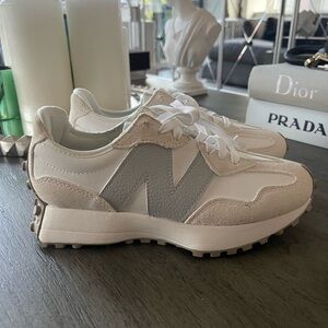 New Balance 
Sea Salt with Brighton Grey